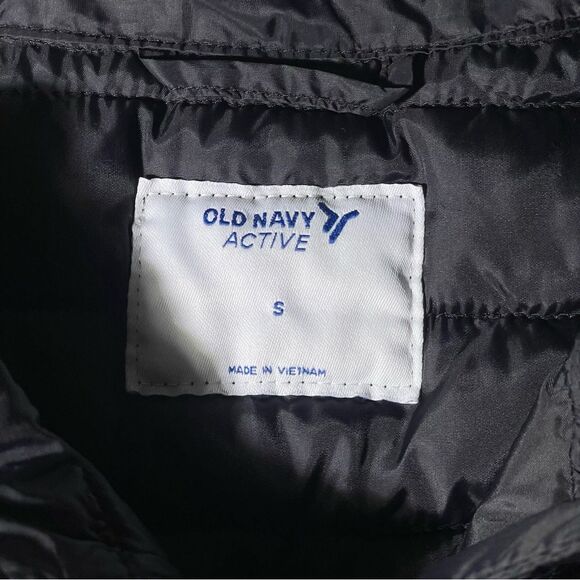 Black Water-Resistant Narrow-Channel Packable Puffer Quilted Coat Zip Jacket - Picture 11 of 11